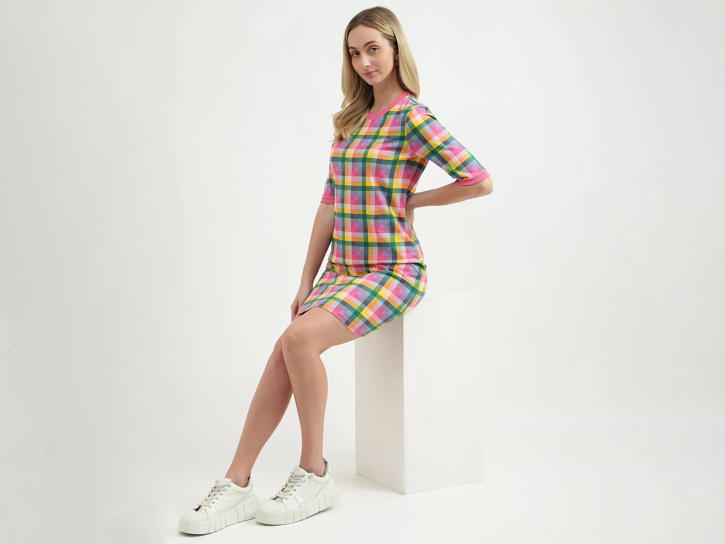 Checked Pattern Straight-Fit Round Neck Dress